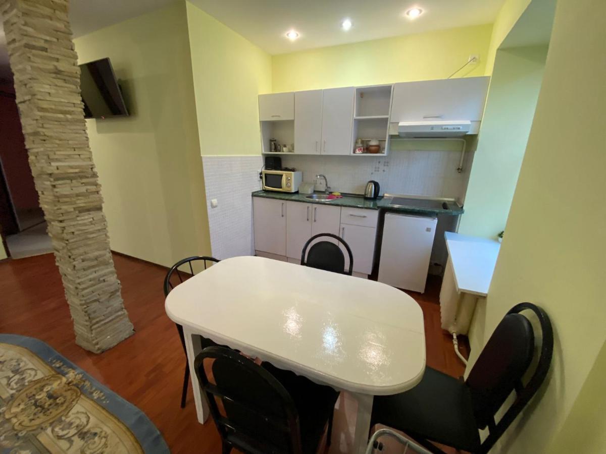 White New Apartments Ultracentral 2-Rooms In The Heart Chişinau Exteriör bild