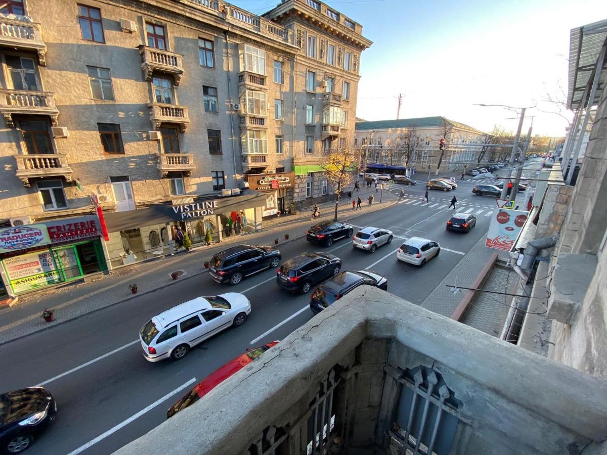 White New Apartments Ultracentral 2-Rooms In The Heart Chişinau Exteriör bild